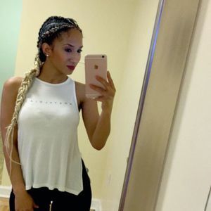 Meet your Posher, Mariangelise